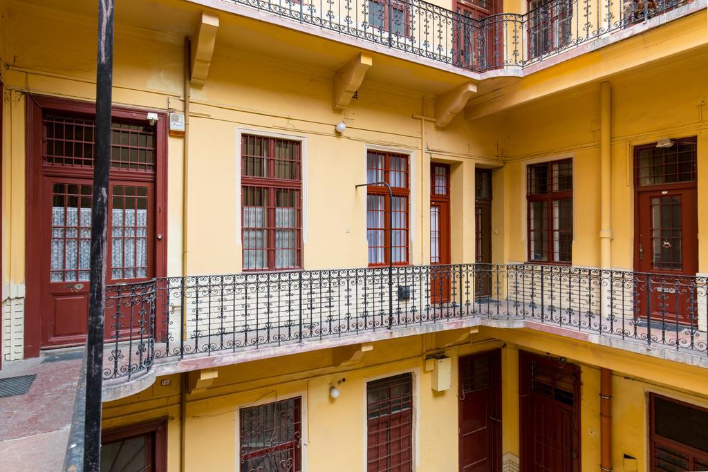 Bpm: Dob70 Classic Apartment In Downtown Budapest Bilik gambar